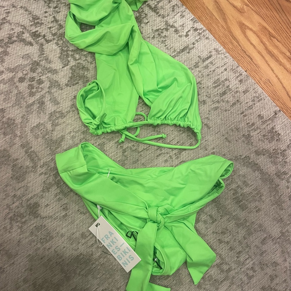 Frankies Bikinis